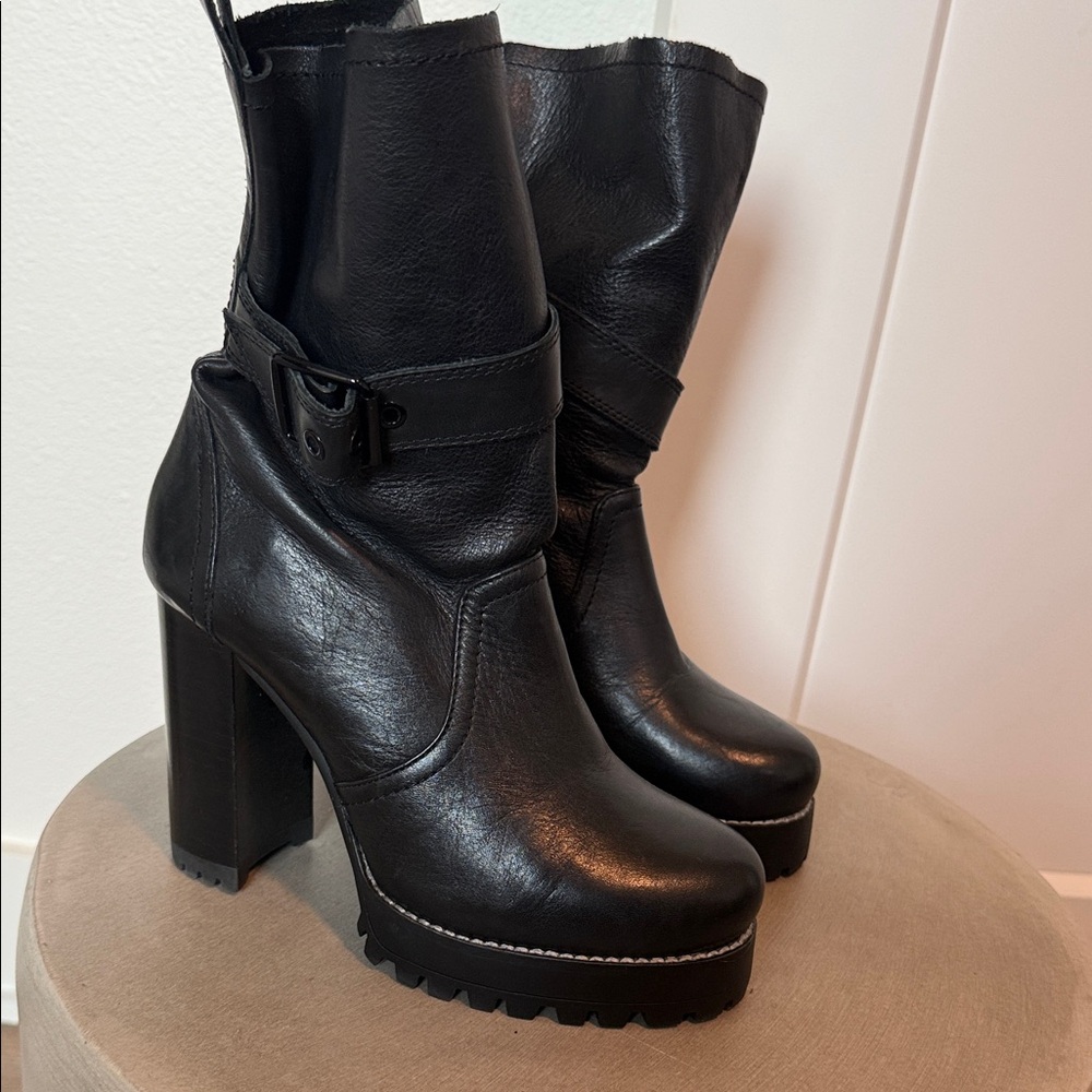 Zara Black Heeled Leather Boots